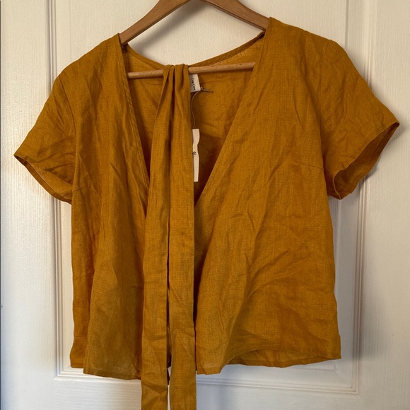 Elegant Mustard Tie-Front Blouse - Picture 5 of 6